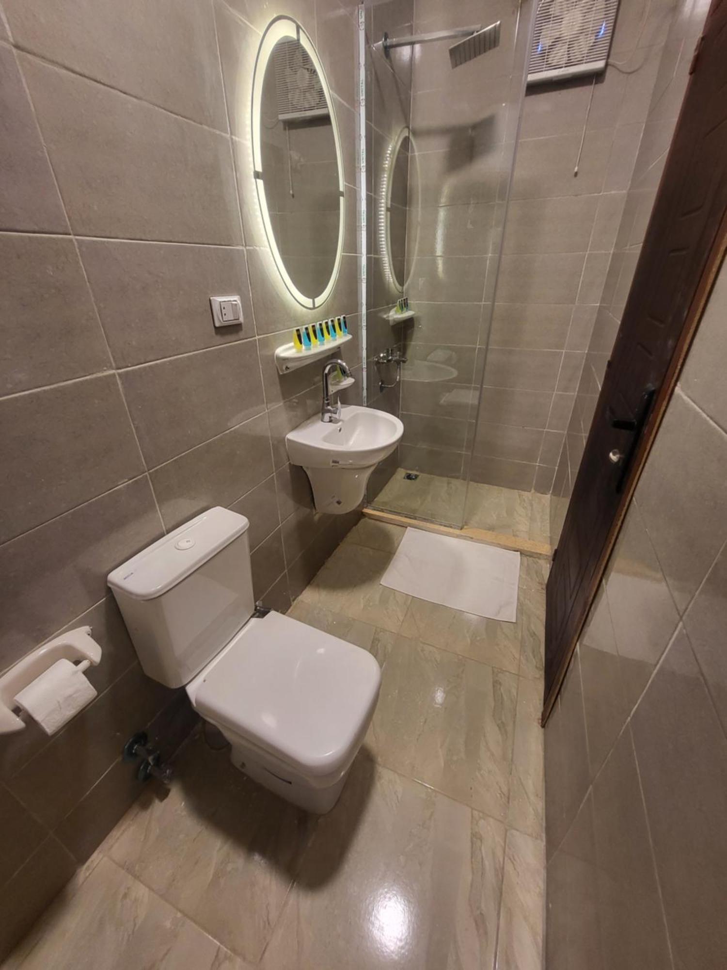 Global Pyramids View Inn Kafret el-Gabal Екстериор снимка